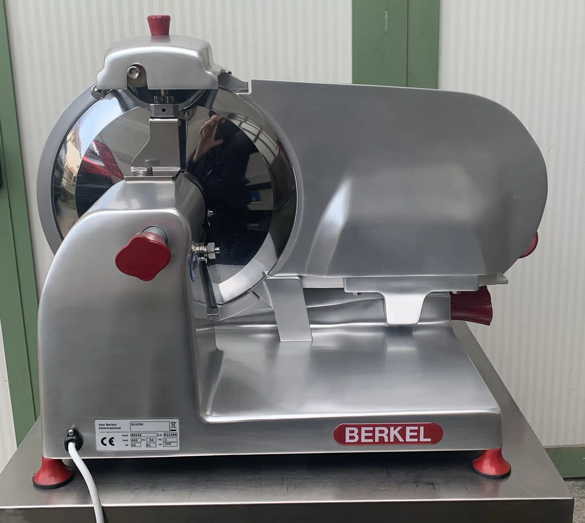 affettatrice_berkel_essentia_salumi