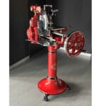 affettatrice-berkel-b114-con-piedistallo vista frontale sinistro