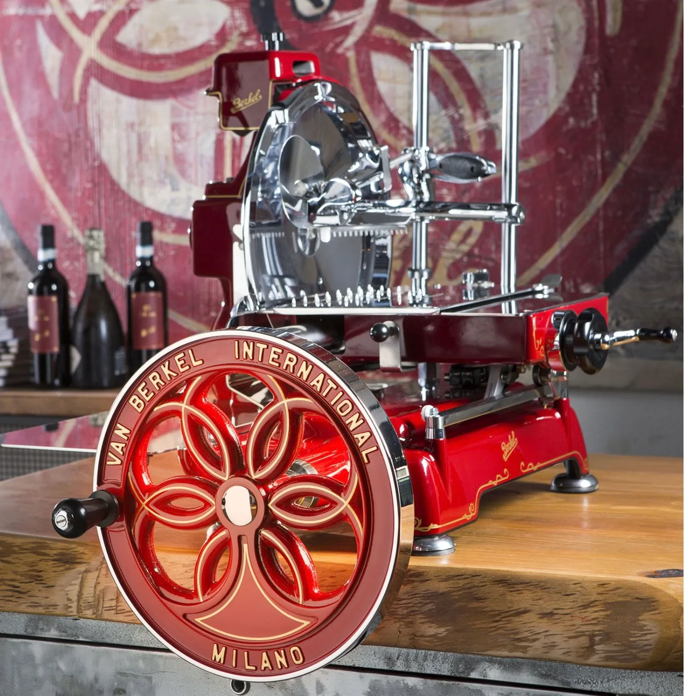 affettetrice - berkel a volano b114- rossa- vista su bancone
